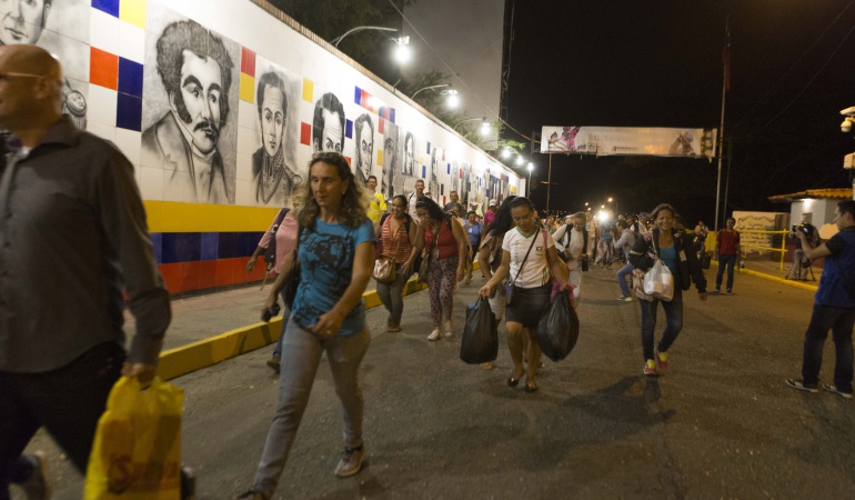 Deportarán a 18 venezolanas indocumentadas que ejercían la prostitución en Cómbita, Boyacá: Deportaron 18 venezolanas indocumentadas que ejercían la prostitución en Boyacá