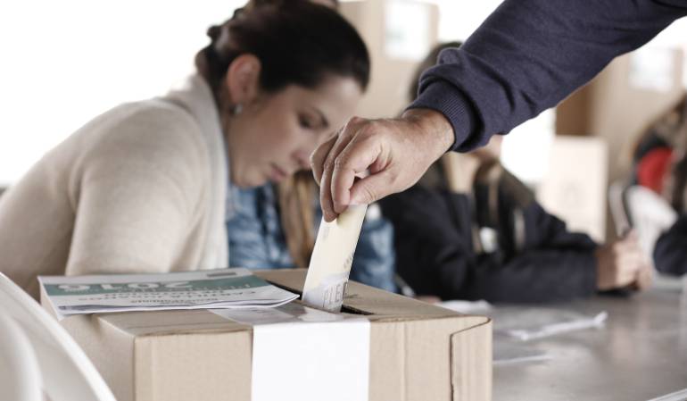 Denuncias por irregularidades en votaciones del plebiscito: Procuraduría ha recibido 12 denuncias durante jornada de plebiscito