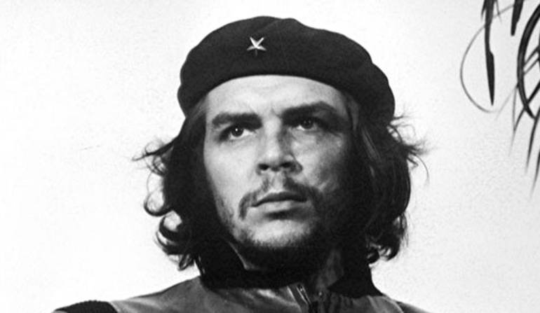 Turismo histórico en Cuba: Casi 375.000 personas visitaron los restos del "Che" Guevara en Cuba en 2016