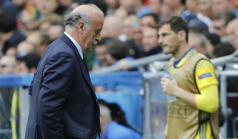 Del Bosque vestuario España: Hubo intoxicaciones desde fuera que perturbaron el vestuario: Del Bosque