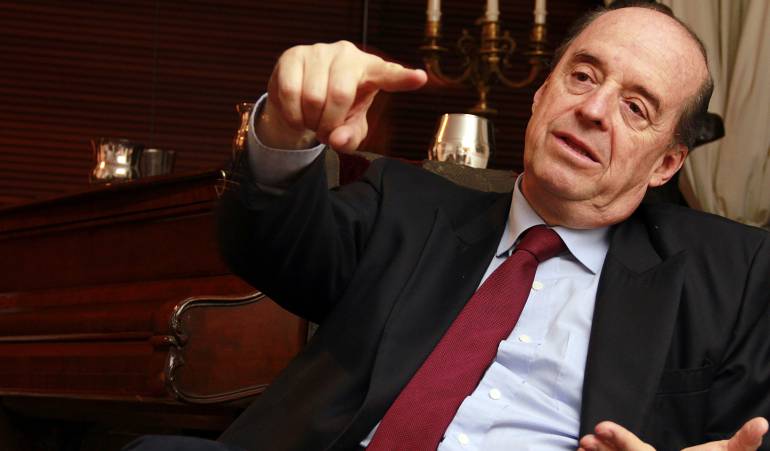 Leyva propone un nuevo plebiscito de refrendación: Álvaro Leyva propone hacer un segundo plebiscito para refrendar acuerdos