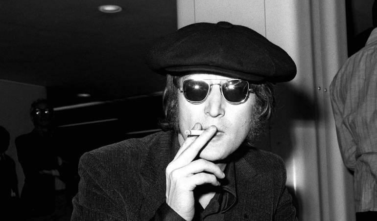 Hallan una carta que John Lennon le escribió a la reina Isabel II: Hallan carta de John Lennon para la reina Isabel II