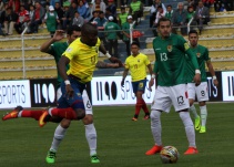 Bolivia empata con Ecuador en La Paz