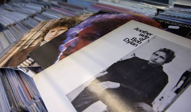 Nobel de Literatura a Bob Dylan: ¿Justo o injusto? Los comentarios más graciosos sobre el Nobel de Literatura a Bob Dylan