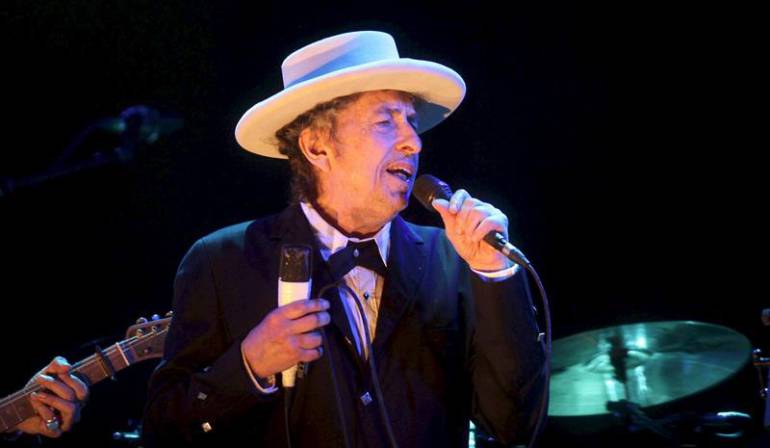 Bob Dylan Nobel de Literatura: Estos son los músicos latinoamericanos que, como Bob Dylan, se merecen un Nobel de Literatura