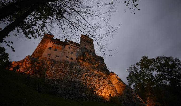 El castillo se arrienda para bodas, fiestas y eventos corporativos, pero nadie pasa la noche allá desde 1948.