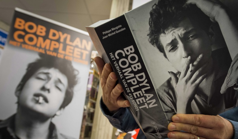 Bob Dylan premio Nobel de Literatura: De arrogante califica académico sueco actitud de Bob Dylan