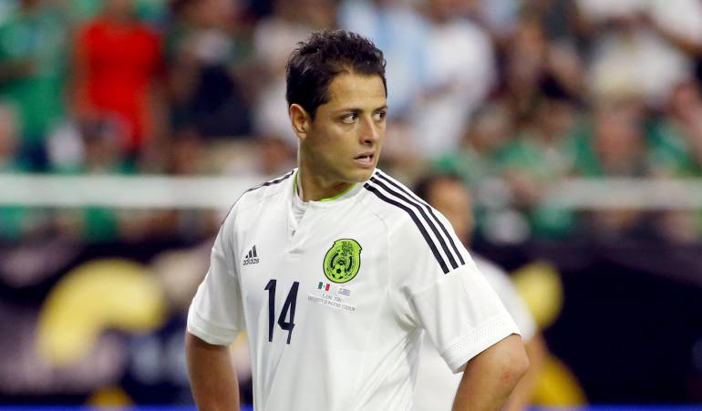 Chicharito se casa con Lucía Villalón: Chicharito y Lucía Villalón se casarán el próximo verano