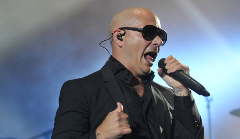 Pitbull expresar públicamente la admiración haciaJennifer Lopez: 'Jennifer Lopez es mi ángel' Pitbull