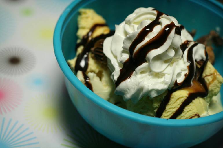 Baten récord mundial con helado de cerca de un kilómetro