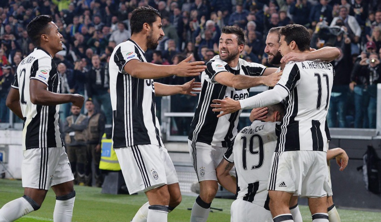 Juan Guillermo Cuadrado: Higuaín castiga al Nápoles y Cuadrado brilla en la Juventus