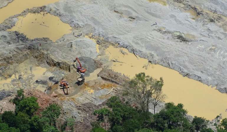 Procuraduría alerta por posible hueco fiscal por consultas populares mineras