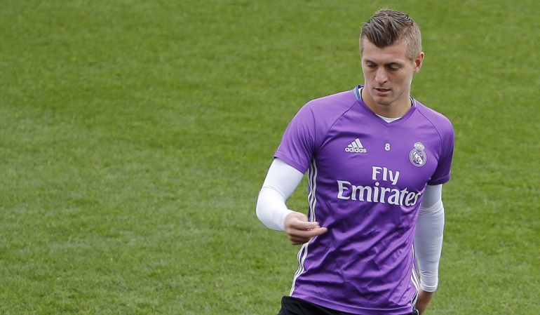 Kroos: Kroos sufre una fractura del quinto metatarsiano del pie derecho