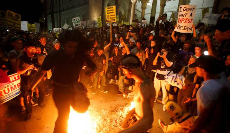 Protestas contra Trump: Cinco personas heridas en Seattle, EE.UU., cerca de una protesta contra Trump