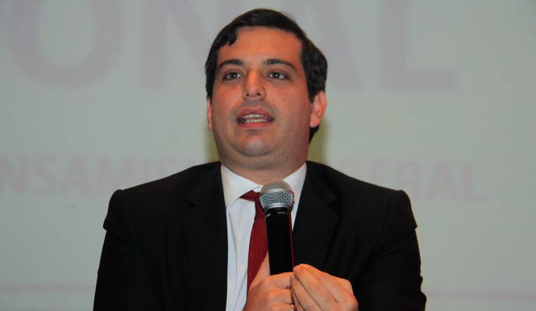 Colombia consumidor de drogas: Colombia pasó de ser un país productor a consumidor de drogas: Simón Gaviria
