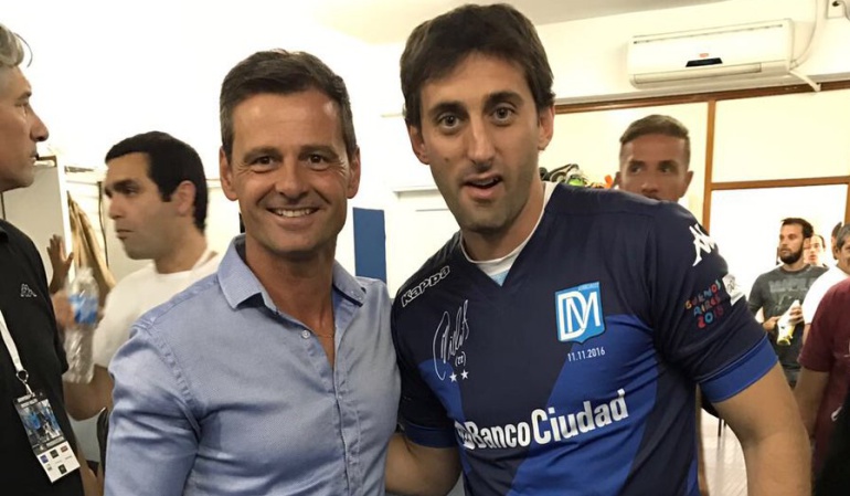 Despedida Milito Cocca Costas: Gustavo Costas y Diego Cocca acompañaron a Diego Milito en su despedida