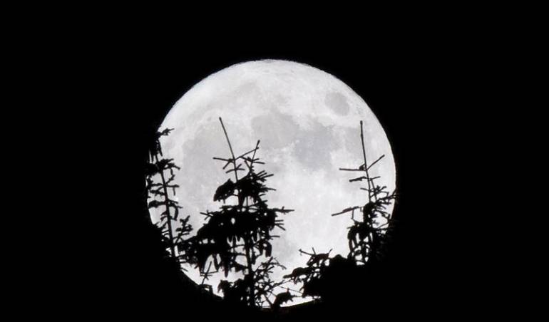 Satélites: China tendrá su propia “luna artificial”