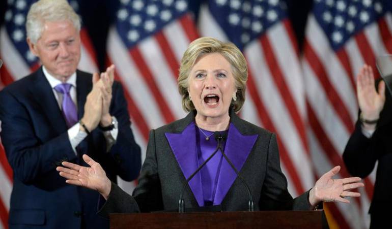 Por momentos no he querido volver a salir de casa: Hillary Clinton