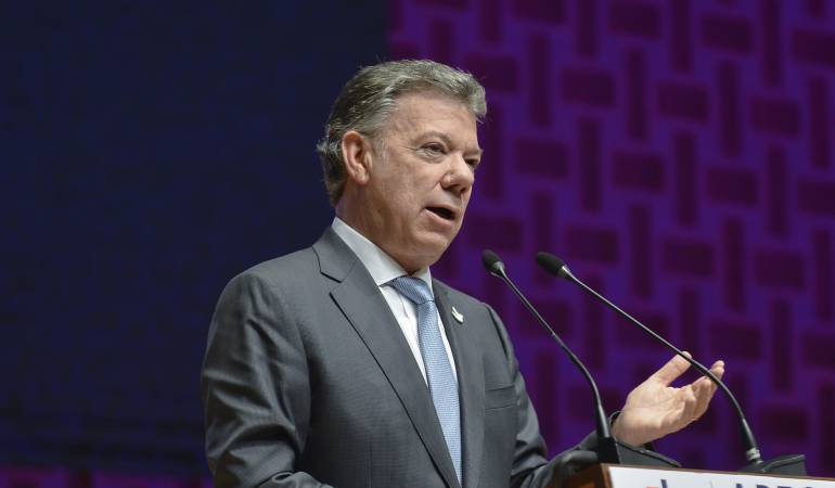 Presidente preocupado por ola de asesinatos a líderes sociales: Presidente Santos convoca reunión por homicidios de líderes sociales
