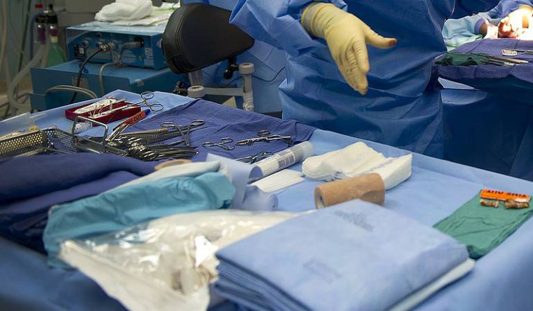 Mutilación femenina en una sociedad moderna: Cómo la mutilación femenina se sigue practicando en una sociedad moderna y cosmopolita