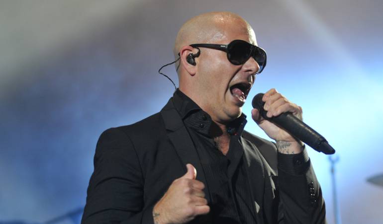 Pitbull agradece a quien lo ayudo a iniciar su carrera musical: Pitbull ajusta cuentas con el pasado