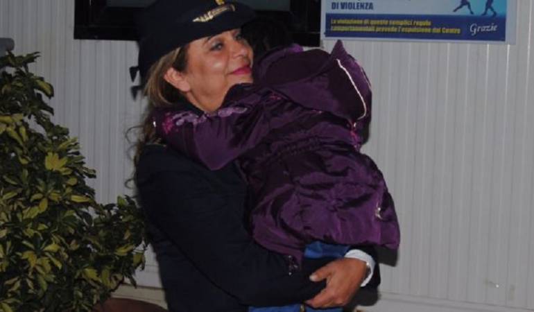 La extraordinaria coincidencia que reunirá a una niña migrante de cuatro años con su madre