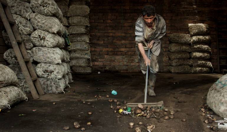 Desperdicio de alimentos en Colombia: En Colombia se pierde y se desperdicia la tercera parte de los alimentos: Santos