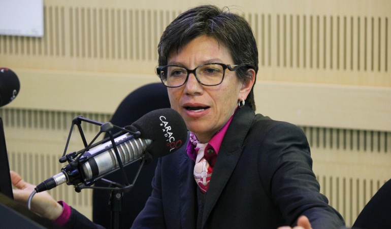 Refrendación de acuerdos: Claudia López le pidió Uribe dejar de lado su mezquindad y apetito electoral