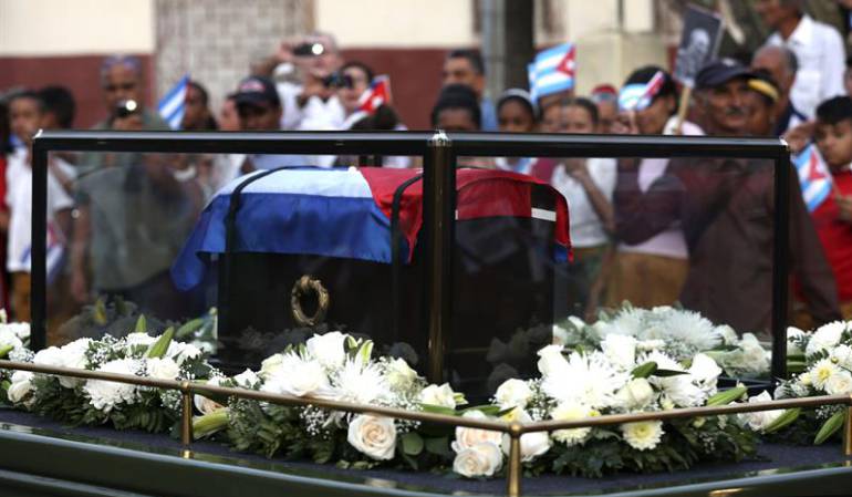 Cenizas de Fidel Castro: Los restos de Fidel Castro salen de Santa Clara en dirección a Camagüey