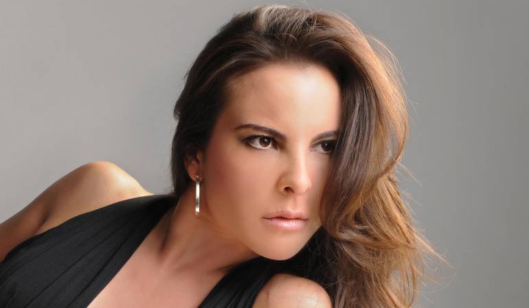 Kate del Castillo negó estar interesada en entrar a la política de México, aunque afirmó que si se lo han propuesto: Kate del Castillo "definitivamente" no buscará candidatura en México