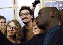 ¿De qué escribe David Foenkinos, el autor más exitoso de Francia?