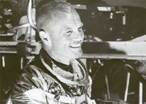 Muere John Glenn, el primer estadounidense en orbitar alrededor de la Tierra