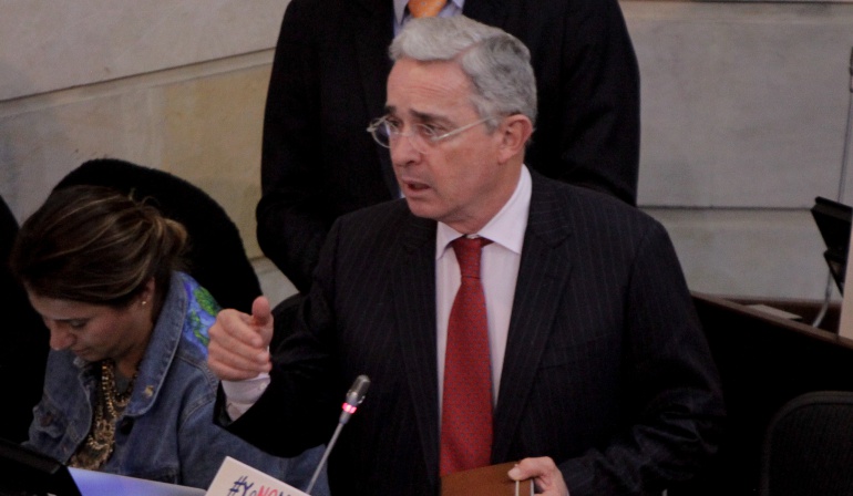 Nobel de paz: Uribe niega haber dicho que el presidente Santos compró el Nobel