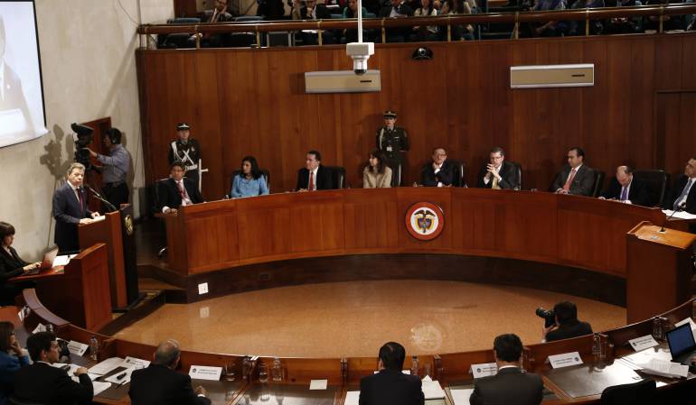 APRUEBAN EL FAST TRACK: Corte Constitucional aprueba el 'fast track' para la paz