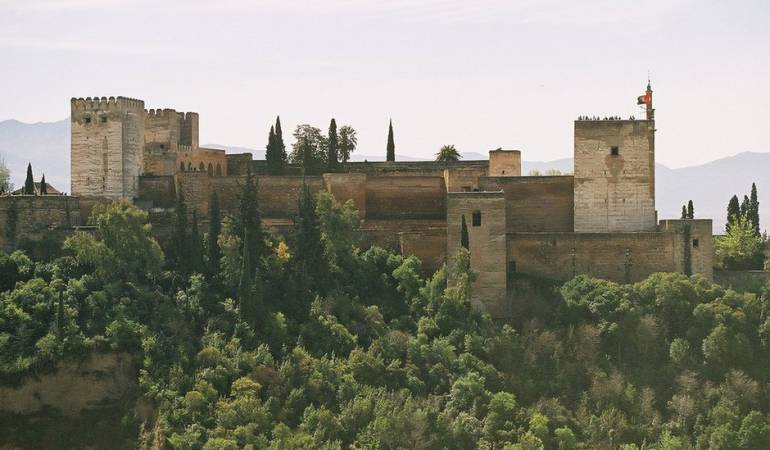 mensajes ocultos en Alhambra en España: Qué dicen los más de 9.000 mensajes ocultos en los rincones de la maravillosa Alhambra en España
