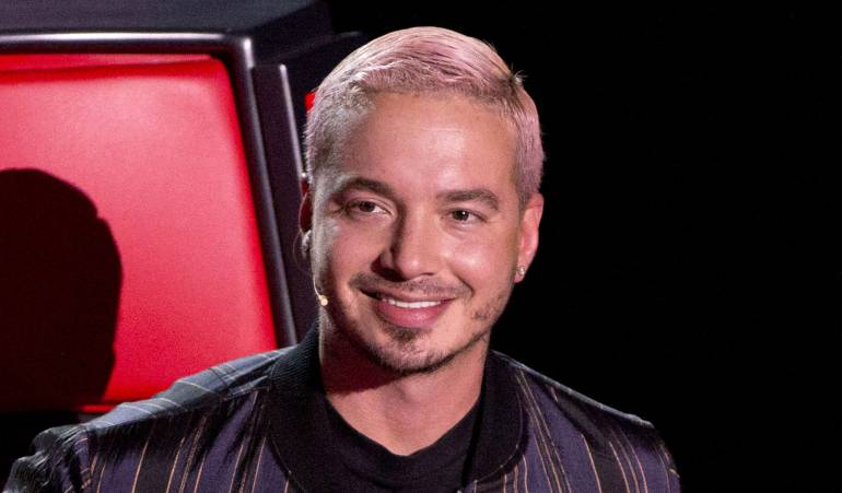 J Balvin pasa Navidad con su familia: J Balvin cultiva su faceta más familiar con la llegada de la Navidad