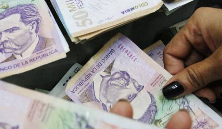 Incremento de 3 puntos en el IVA: Colombianos recibirán el 2017 con alzas generalizadas por tributaria: Fenalco