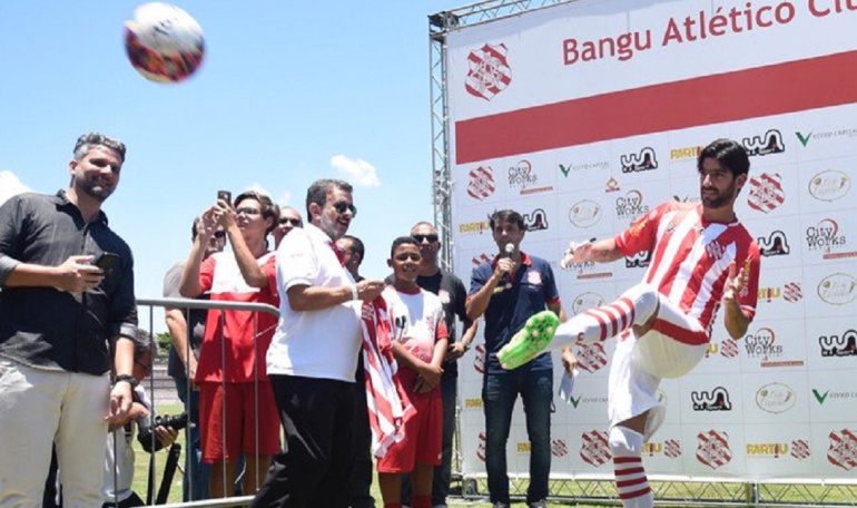 Sebastián Abreu llega a 23 clubes en su carrera