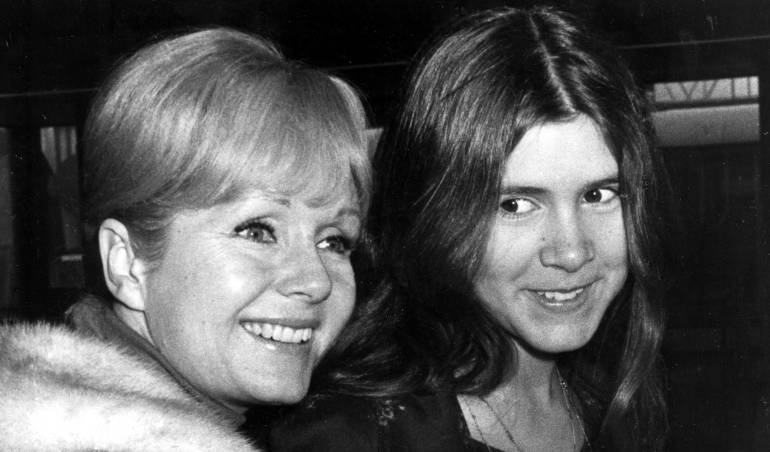 Muere la madre de Carrie Fisher tras agravarse su salud un día muerte de la actriz que dio vida a la princesa Leia: Falleció Debbie Reynolds, la madre de Carrie Fisher