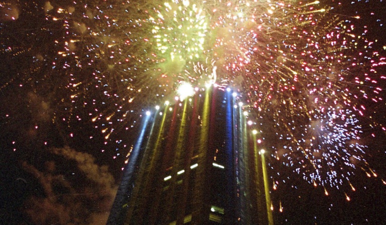 Feliz año nuevo: Bienvenido 2017, un año lleno de retos para Colombia