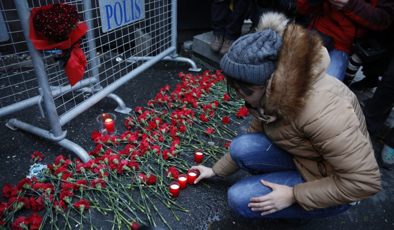 TURQUÍA TERRORISMO: El terrorismo golpea el club más elitista de Estambul durante la Nochevieja