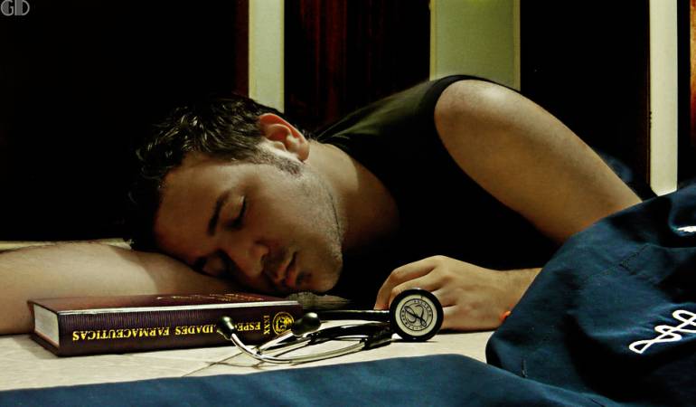 Dormir en el trabajo: Por qué dormir la siesta en el trabajo es bueno para tu salud y tu rendimiento