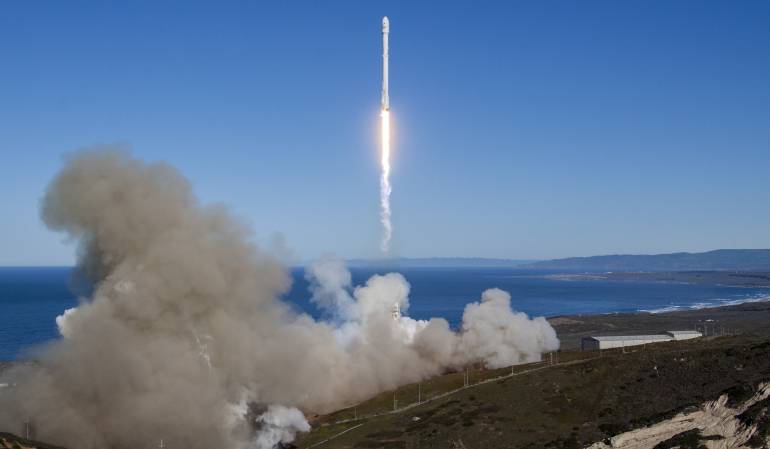 Space X lanzamiento cohete: Space X lanza cohete con éxito por primera vez tras explosión de septiembre