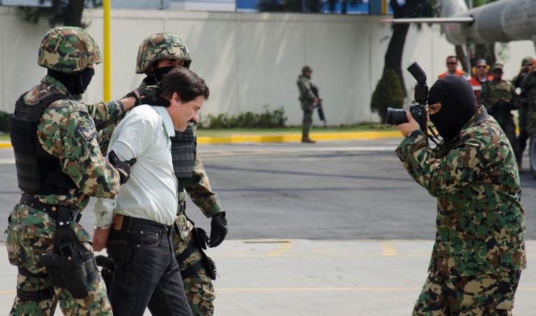 "Chapo" Guzmán extraditado: El "Chapo" Guzmán llega extraditado a Estados Unidos