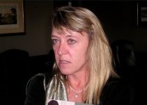Jody Williams y su lucha contra las minas antipersonal.