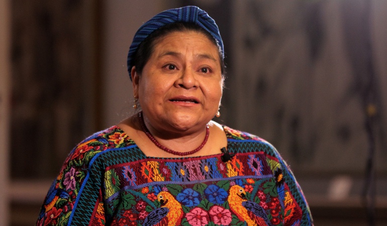 Cumbre Premios Nobel Bogotá: Rigoberta Menchú, espíritu líder guatemalteca