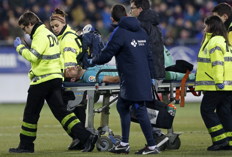 Sergio Busquets: Busquets sufre esguince en el ligamento del tobillo derecho