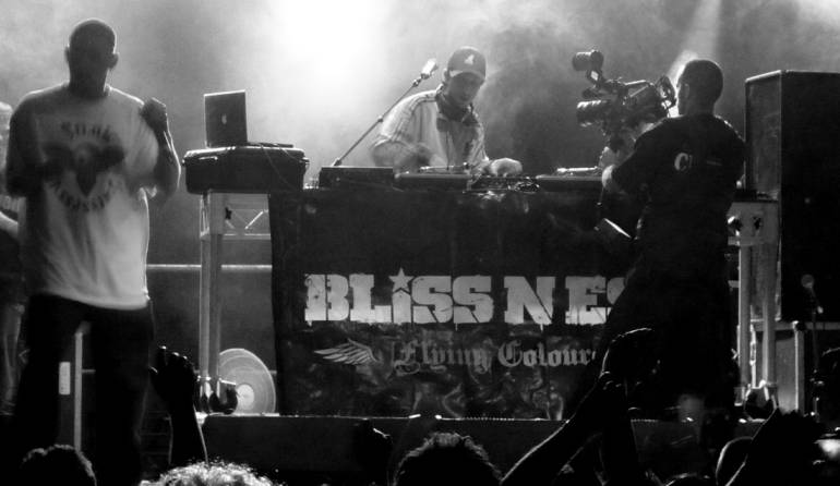 Muere actor en el rodaje de un video musical de la banda Bliss N Eso