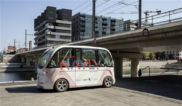 Buses Eléctricos: París ensaya minibús autónomo eléctrico