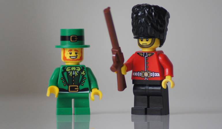 Muñecos de Lego: ¿Cuál de estos muñecos de Lego es auténtico y cuál es falso?